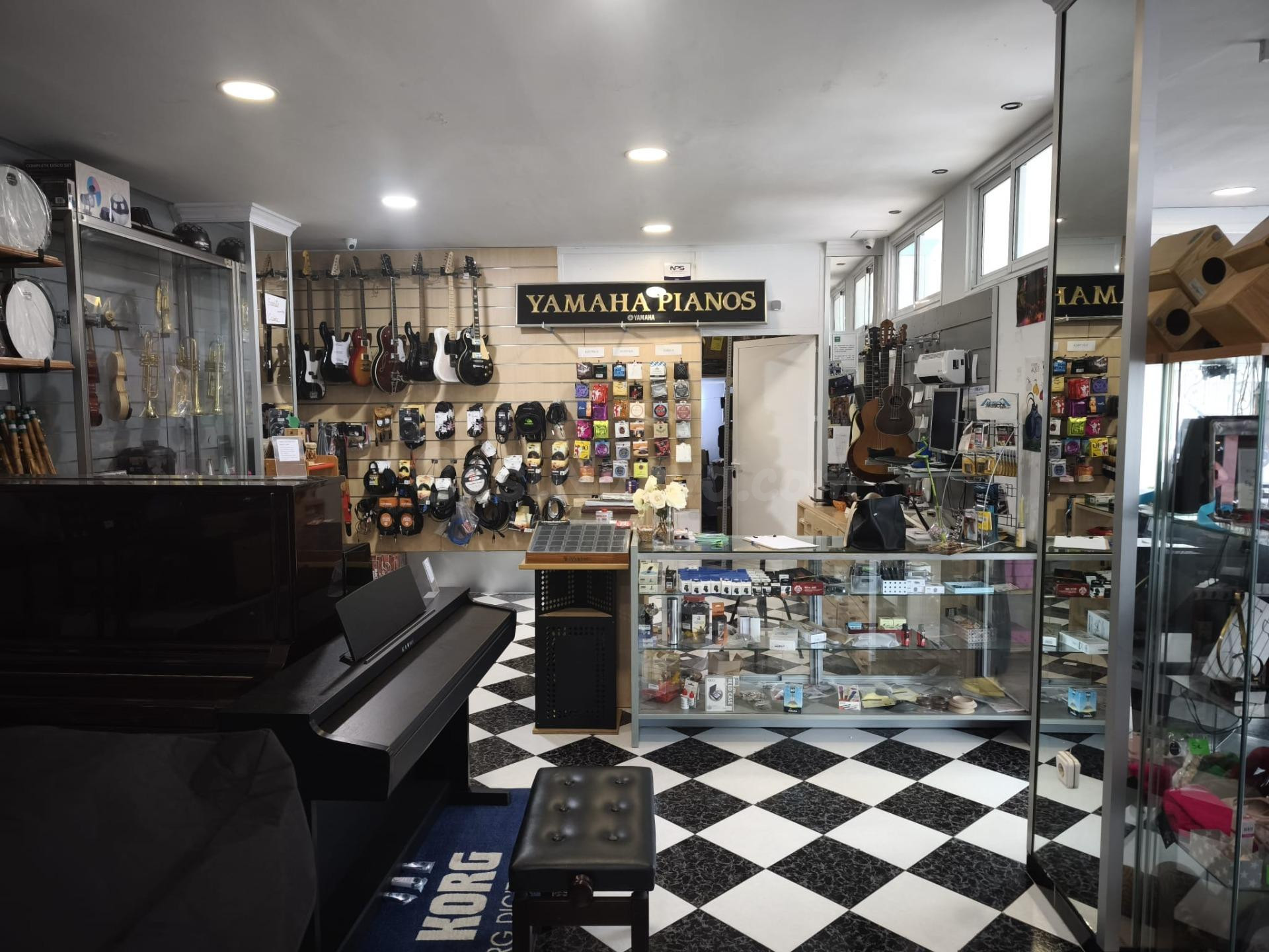 Local totalmente acondicionado para academia y estudio music - foto 3