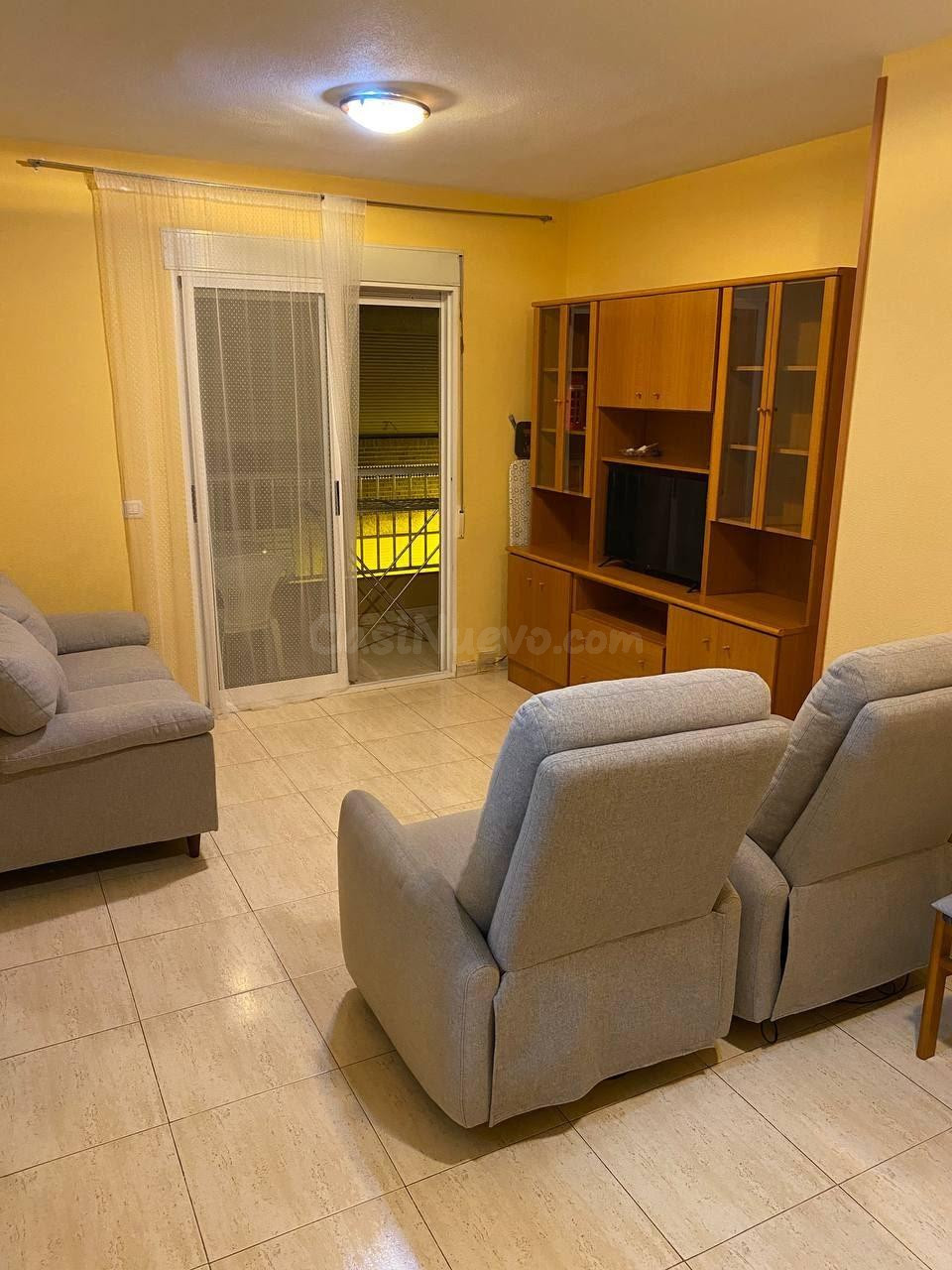 ¡ALQUILER TODO EL AÑO A SOLO 100 METROS DE LA PLAYA! - foto 3