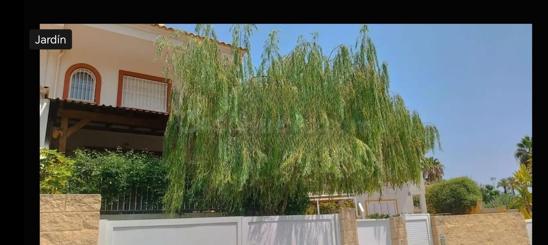 CASA APAREADA EN LA NUCIA, PARKING PRIVADO, JARDIN Y TERRAZA - foto 2