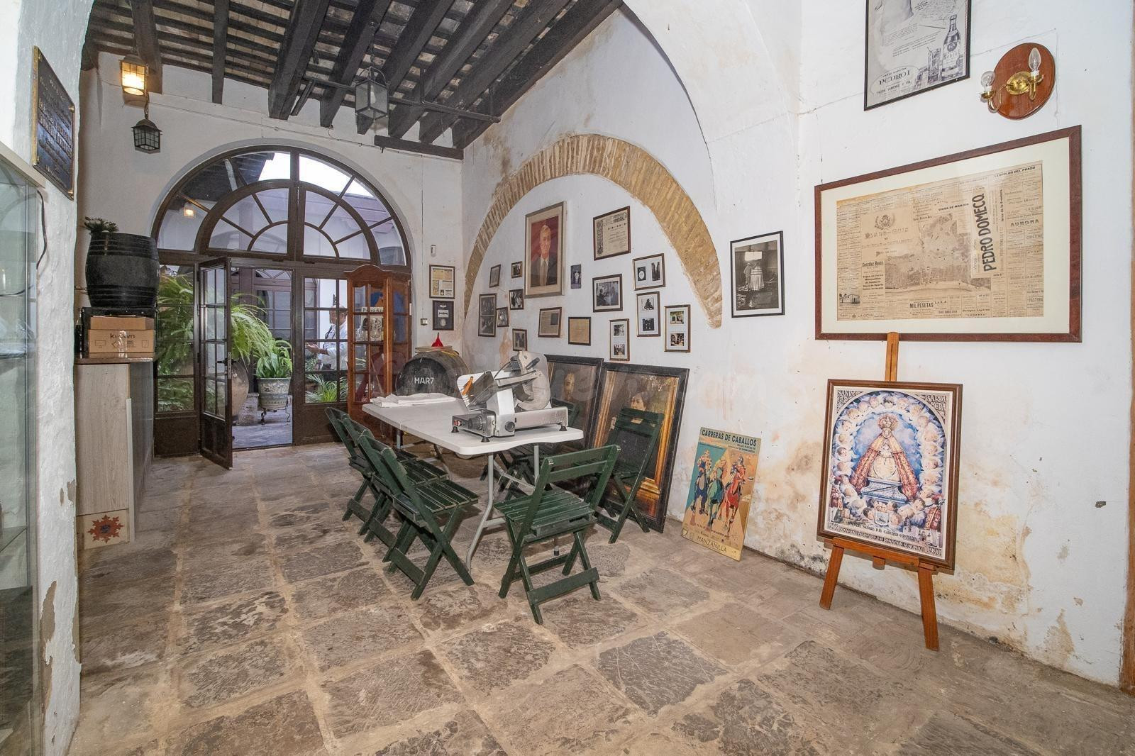 CASA SEÑORIAL EN EL CENTRO DE SANLUCAR!!! - foto 4