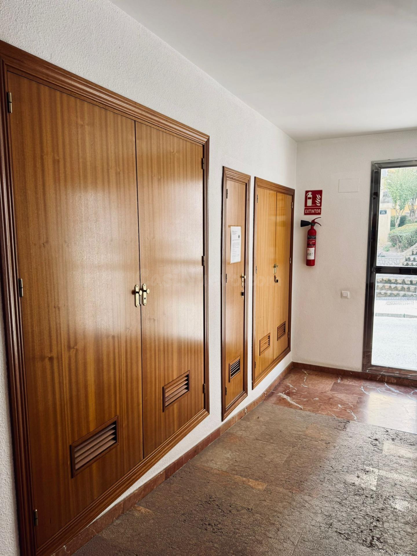 AMPLIA VIVIENDA EN CALLE GANADO!!! - foto 4