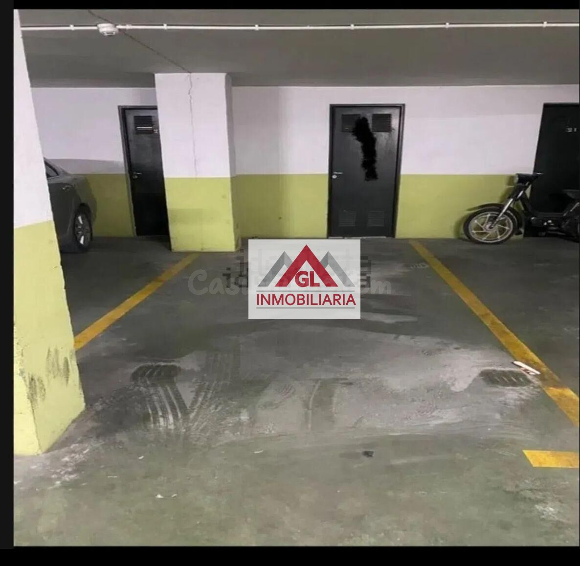 PLAZA DE GARAJE Y TRASTERO EN ZONA CENTRO-CALZADA