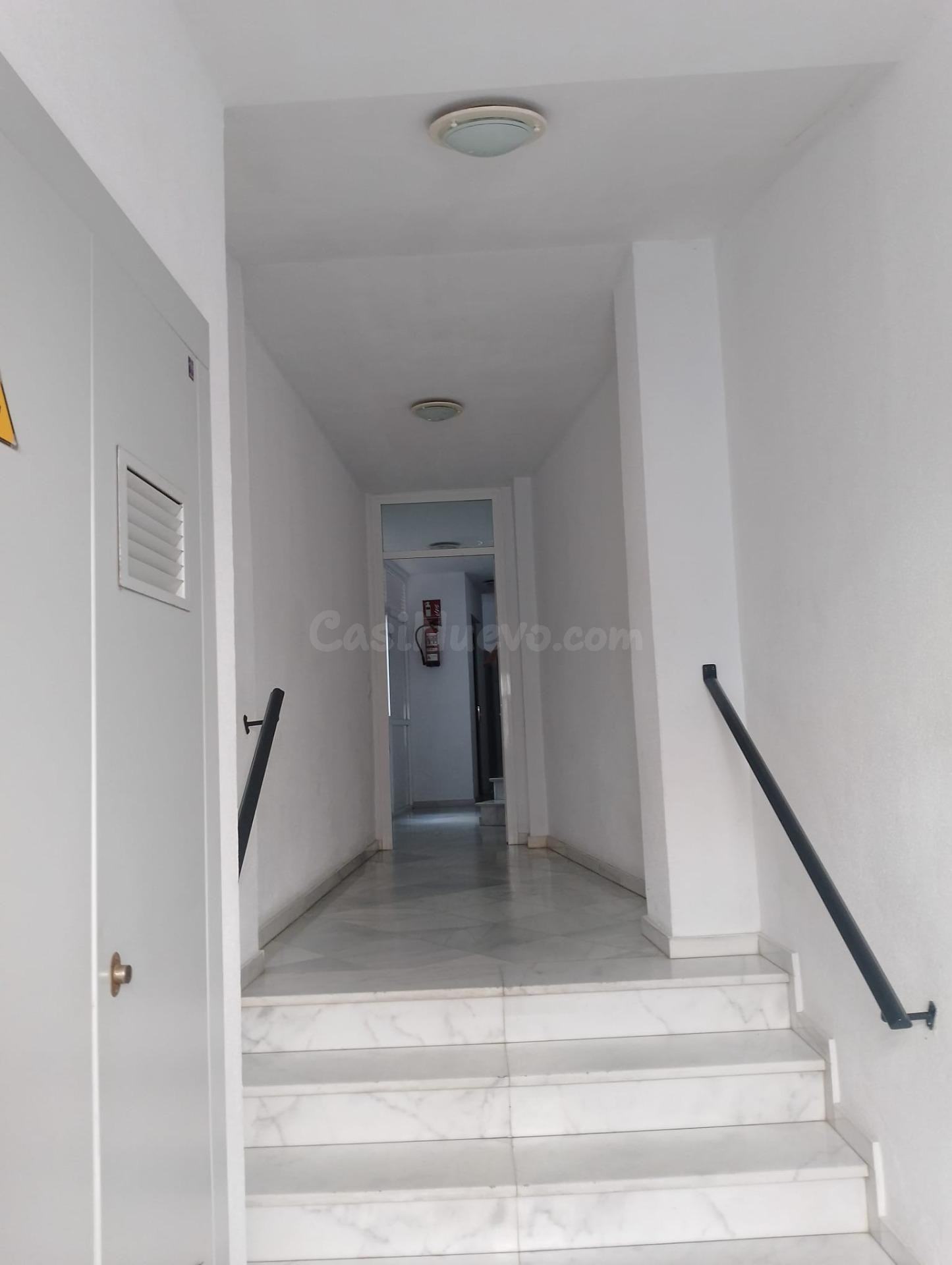 VIVIENDA EN BARRIO ALTO, IDEAL PARA INVERSORES!!!