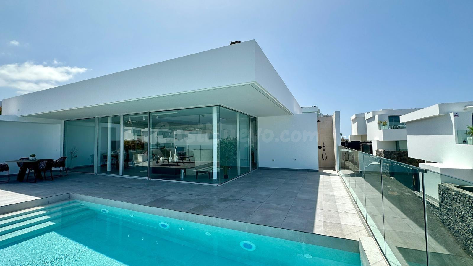 Villa de lujo de 3 dormitorios, ascensor y piscina privada e - foto 5