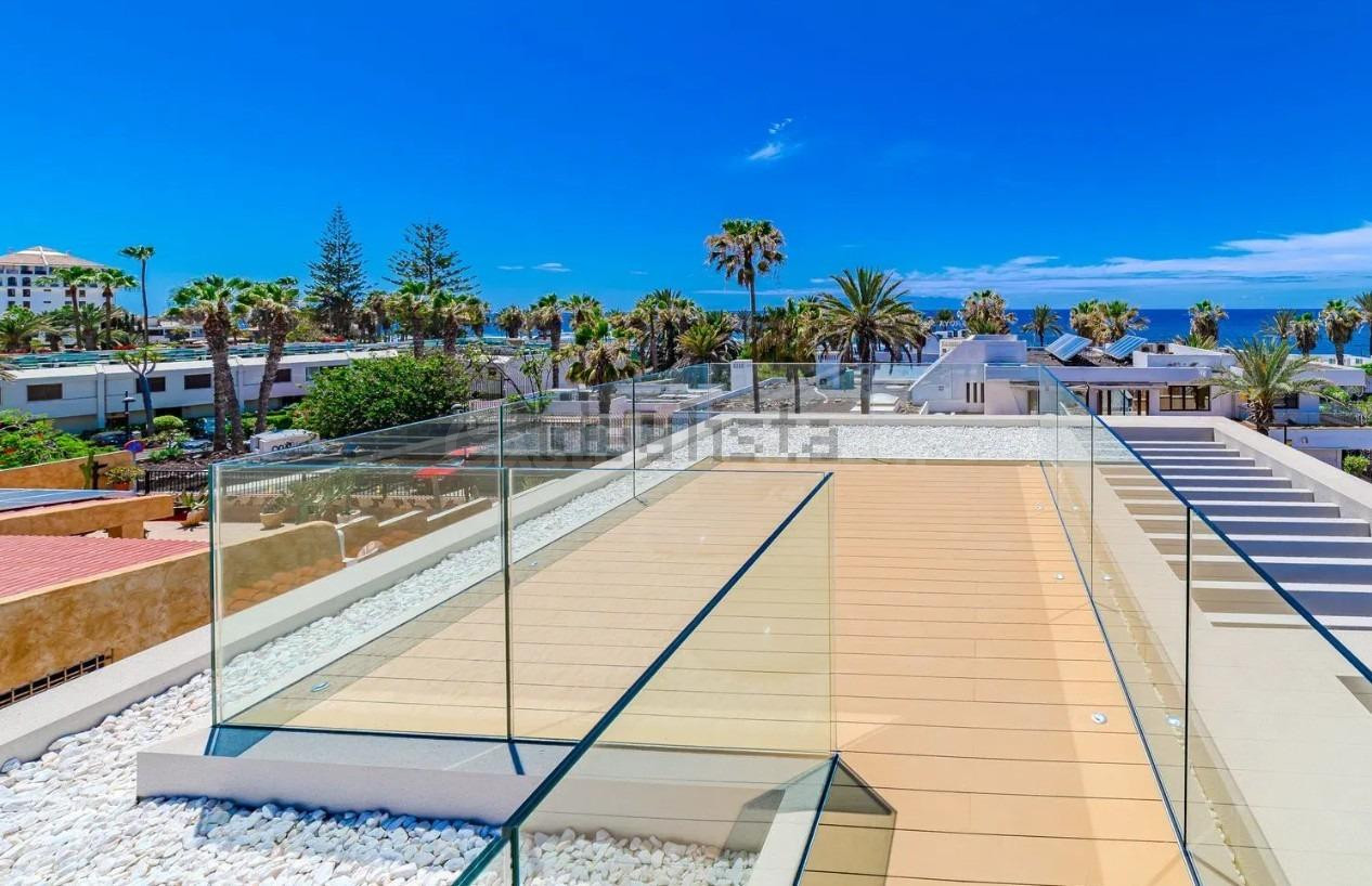 VILLA DE LUJO DELANTE DEL OCEANO EN PLAYA DE LAS AMÉRICAS - foto 2