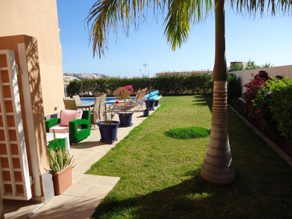 Chalet de 3 dormitorios en el Madroñal de Fañabe - foto 3