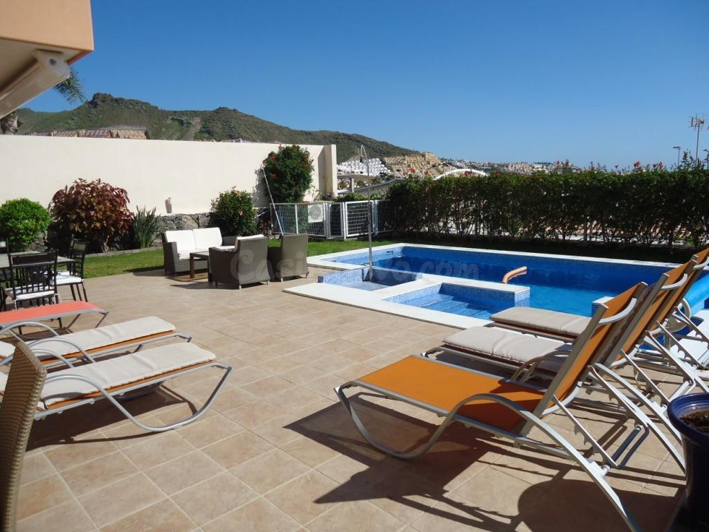 Chalet de 3 dormitorios en el Madroñal de Fañabe - foto 4