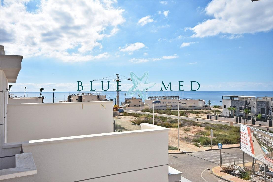 VILLA PAREADA CON VISTAS AL MAR EN EL ALAMILLO - foto 4