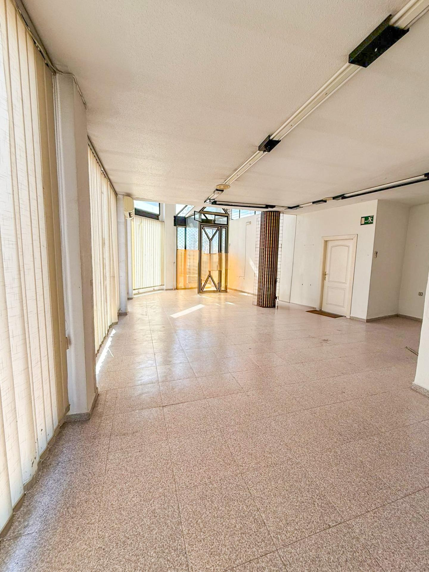 Local en alquiler en estupenda ubicación! - foto 4