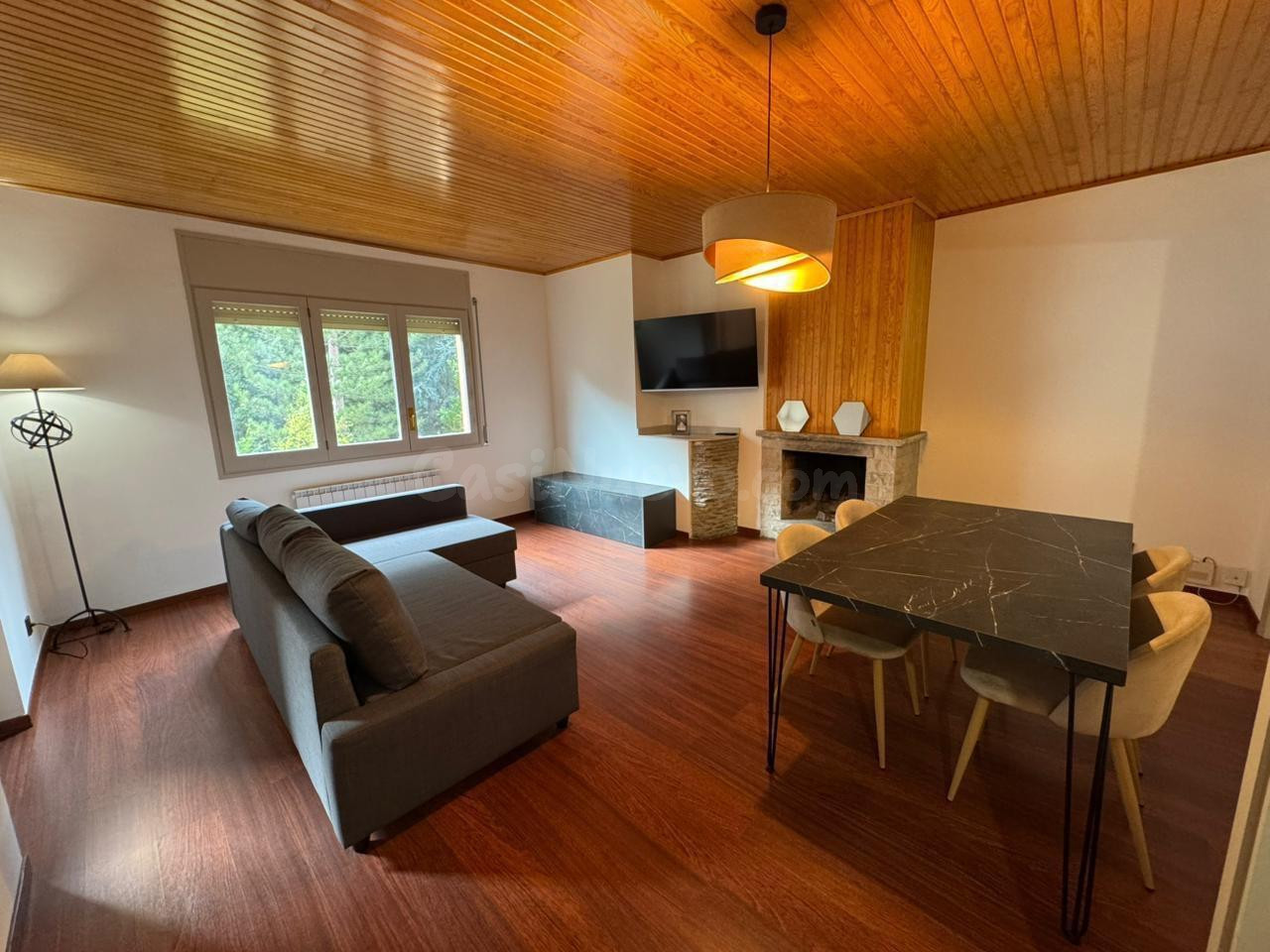 Apartamento de 100 m2 en venta en Arinsal - foto 2