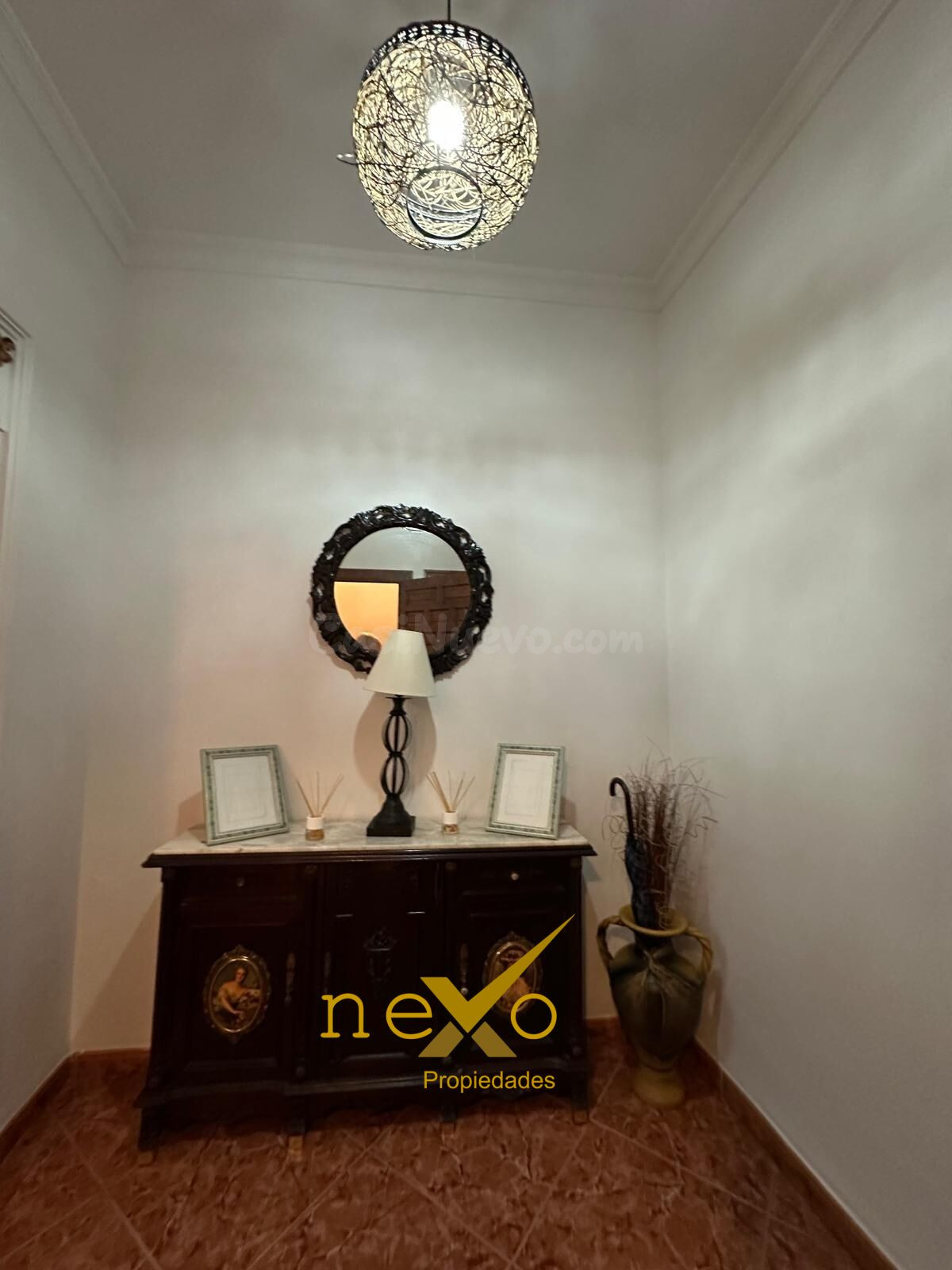Casa 7 habitaciones 193m² en venta - LORA DEL RÍO - foto 2