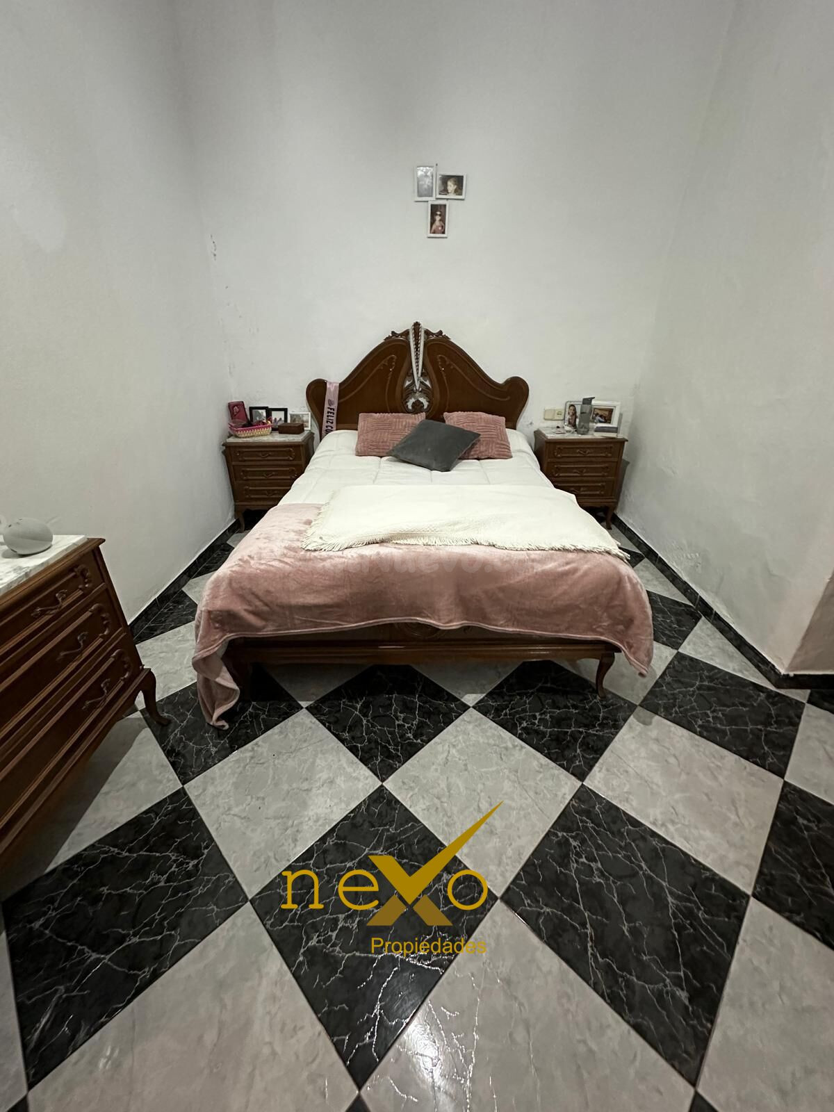 Casa 7 habitaciones 193m² en venta - LORA DEL RÍO - foto 4