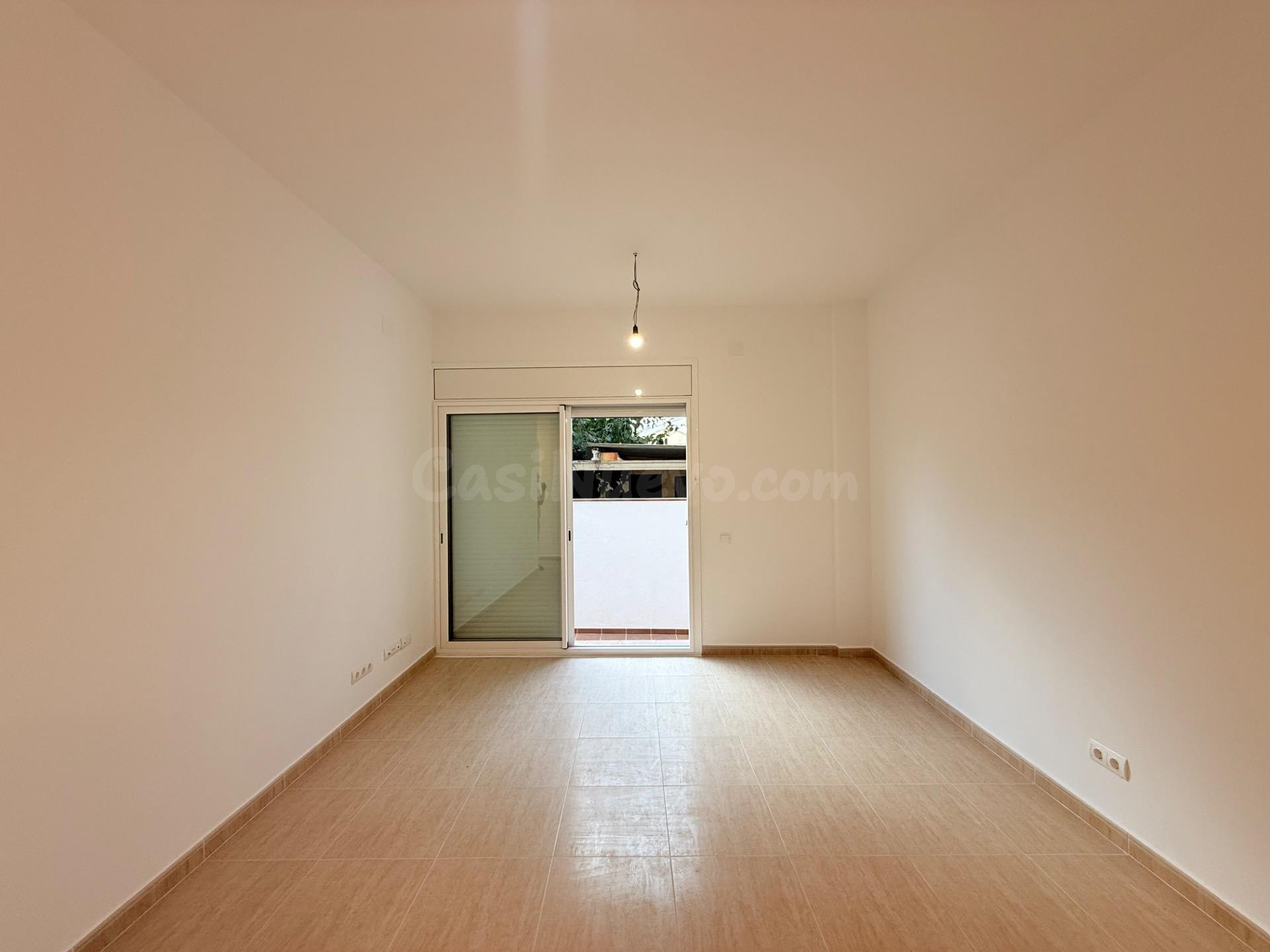 ACOGEDORA PLANTA BAJA DE OBRA NUEVA CON PATIO PRIVADO Y PARK - foto 3