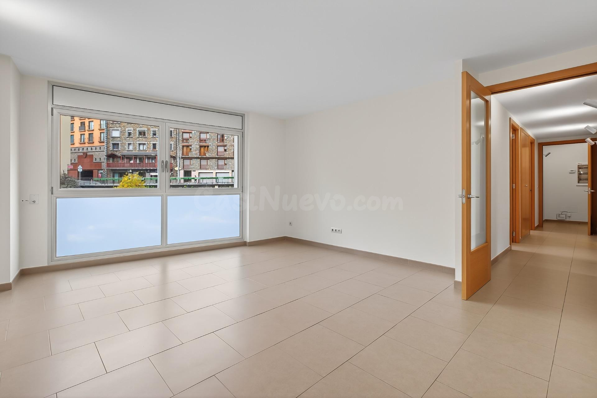 Piso en alquiler en Escaldes-Engordany con 105m2+30m2 de terraza - foto 2