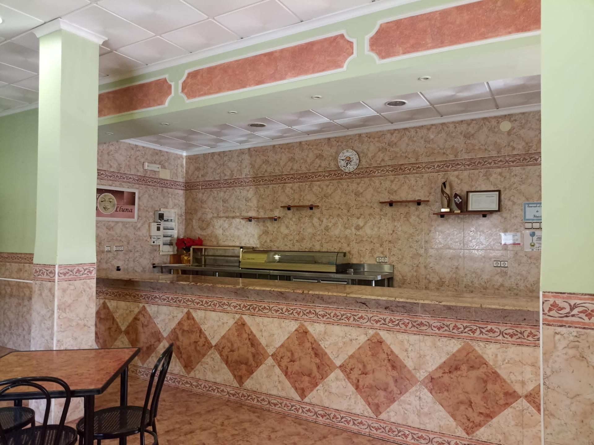 LOCAL COMERCIAL DESTINADO A HOSTELERIA EN BENISSANO.