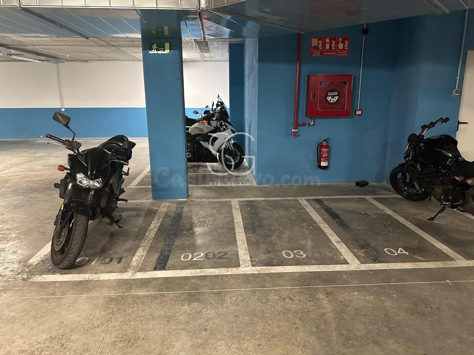 Plaza de parking para moto en alquiler