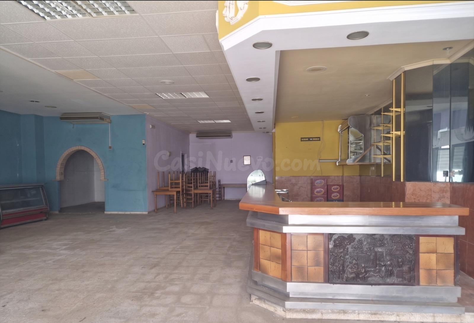 Local comercial en La Pobla de Vallbona - foto 4