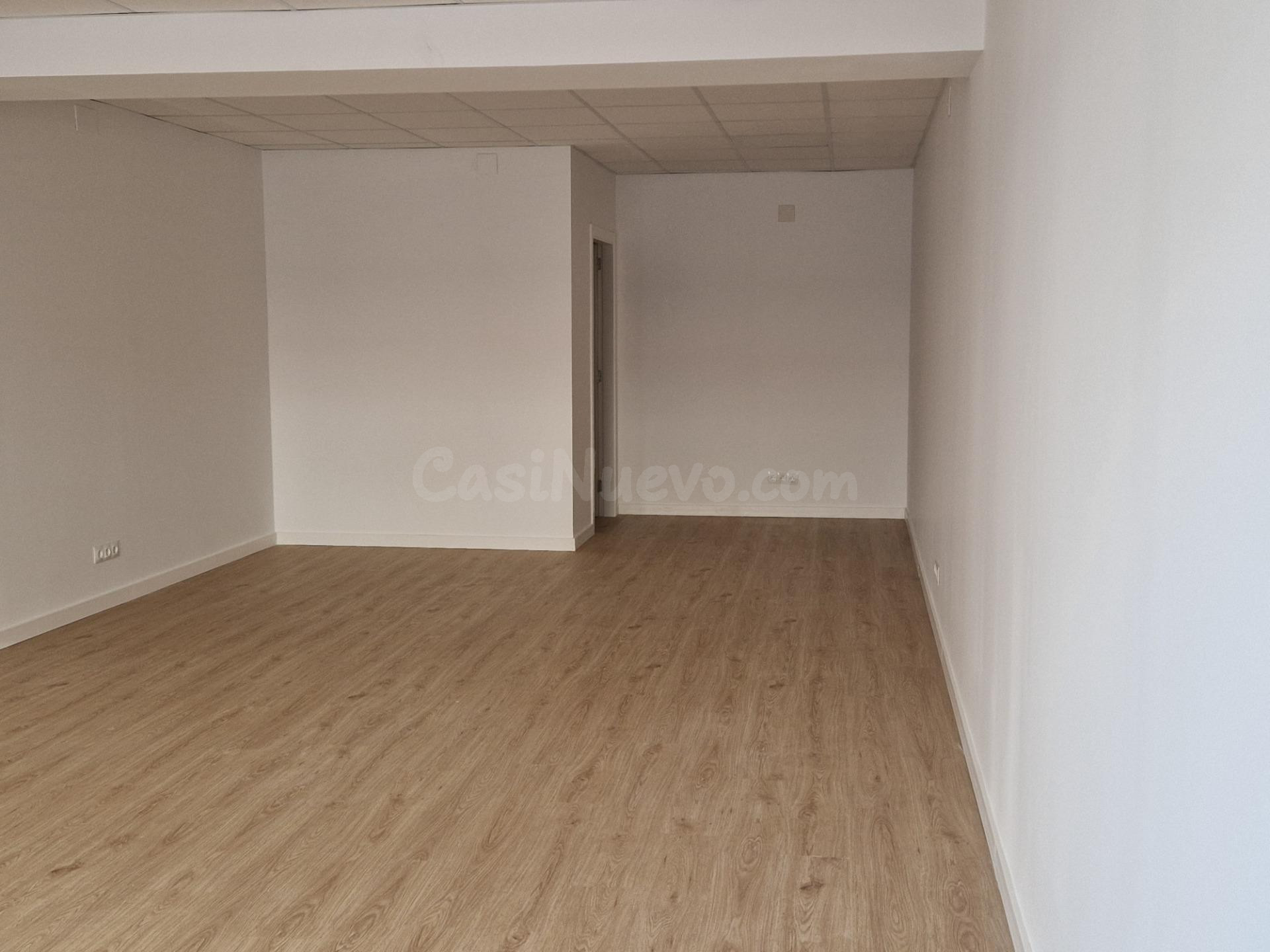 LOCAL COMERCIAL EN EJE COMERCIAL CON GRAN VISIBILIDAD - foto 4