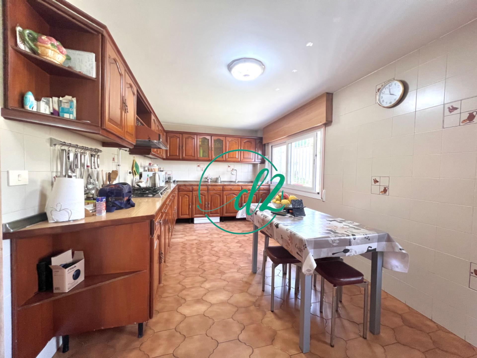 SINTECD2 VENDE: AMPLIO CHALET EN PARCELA DE 3.500m CON VISTA - foto 3