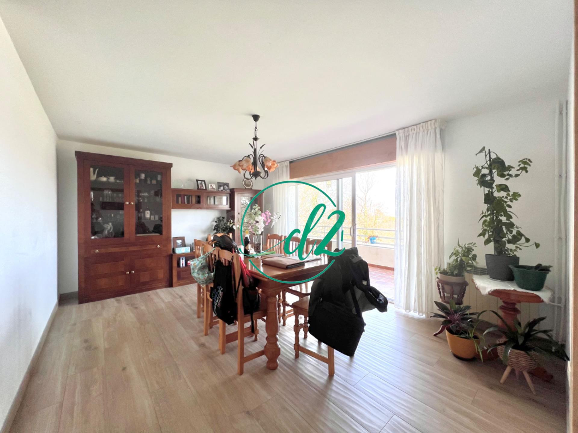 SINTECD2 VENDE: AMPLIO CHALET EN PARCELA DE 3.500m CON VISTA - foto 5