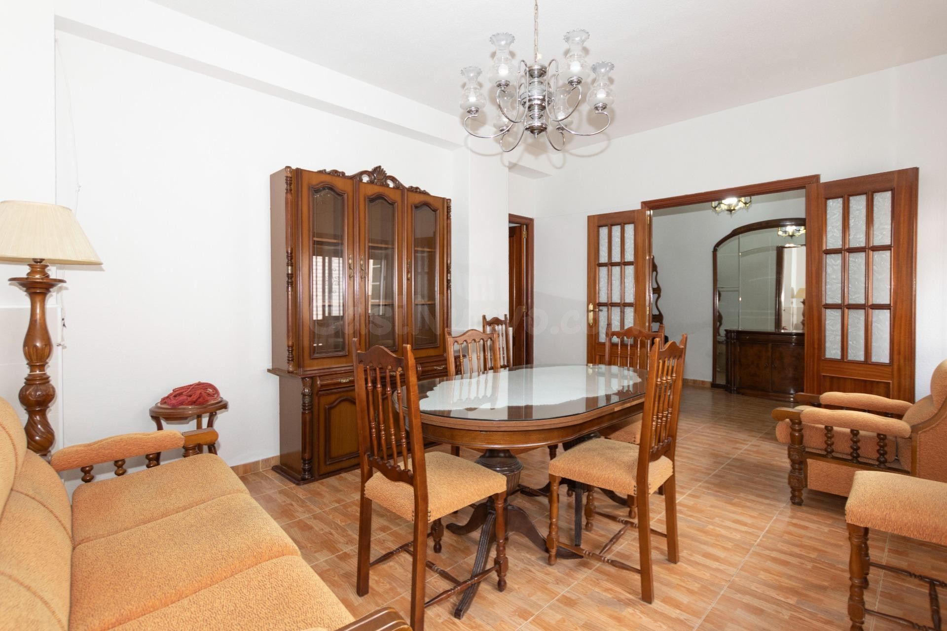 Encantadora Casa en Cullar Vega - Ideal para Entrar a Vivir - foto 5