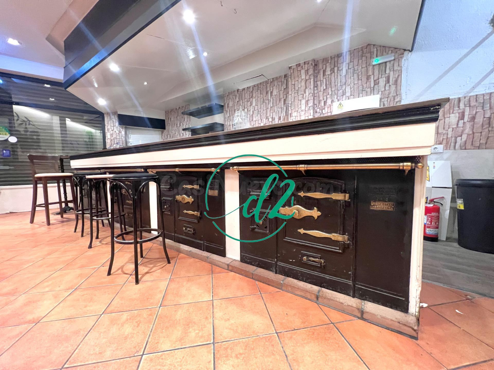 SE VENDE AMPLIO LOCAL COMERCIAL CON LICENCIA EN ACTIVO PARA  - foto 2