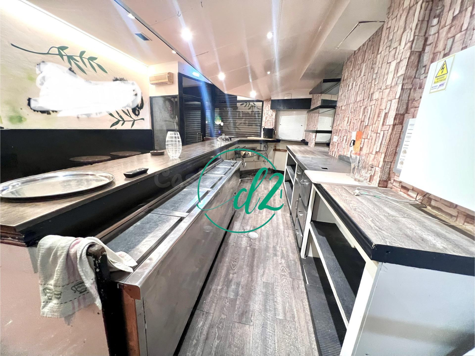 SE VENDE AMPLIO LOCAL COMERCIAL CON LICENCIA EN ACTIVO PARA  - foto 3