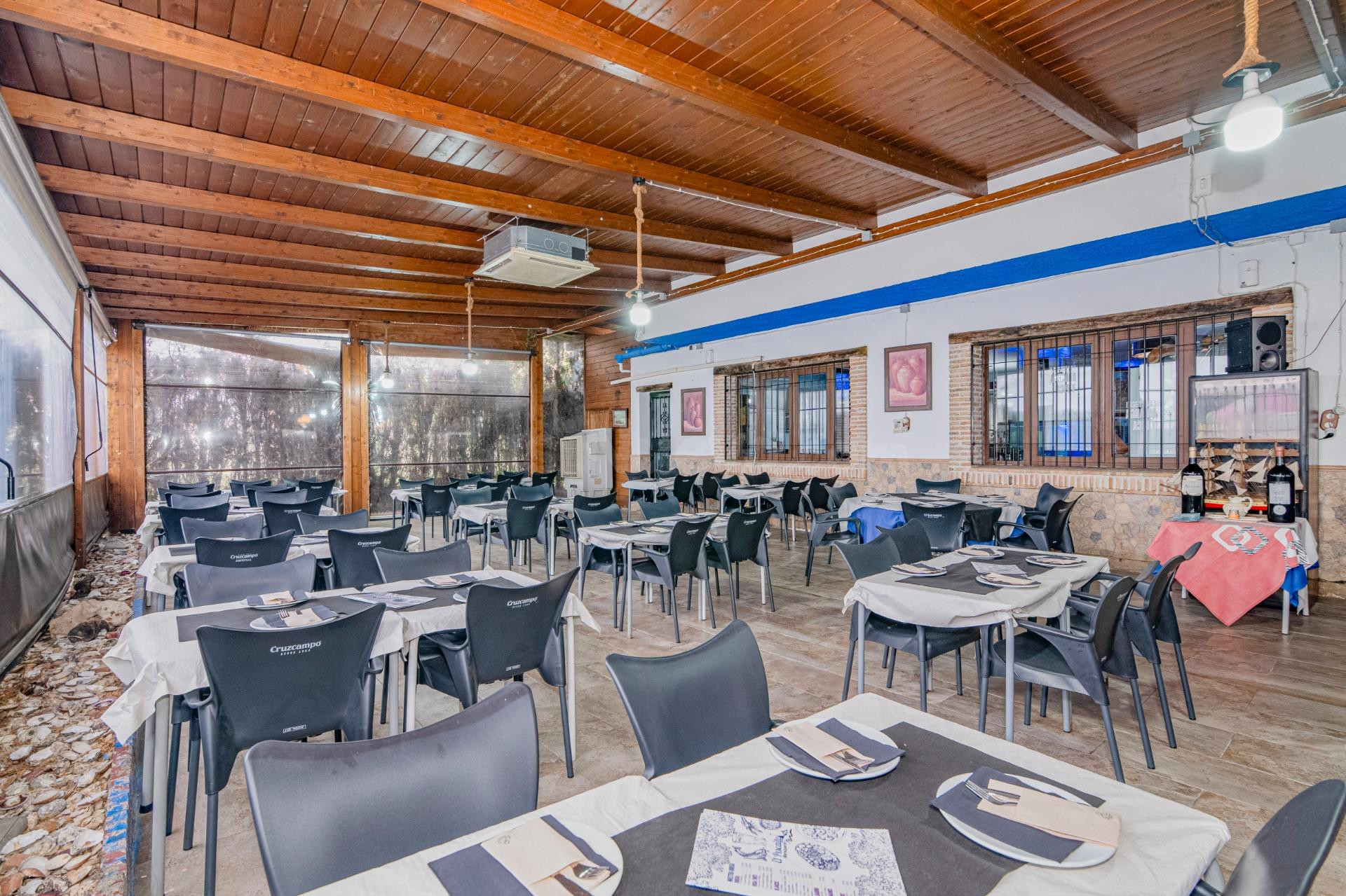 Venta de chalet restaurante en Ogijares - foto 3