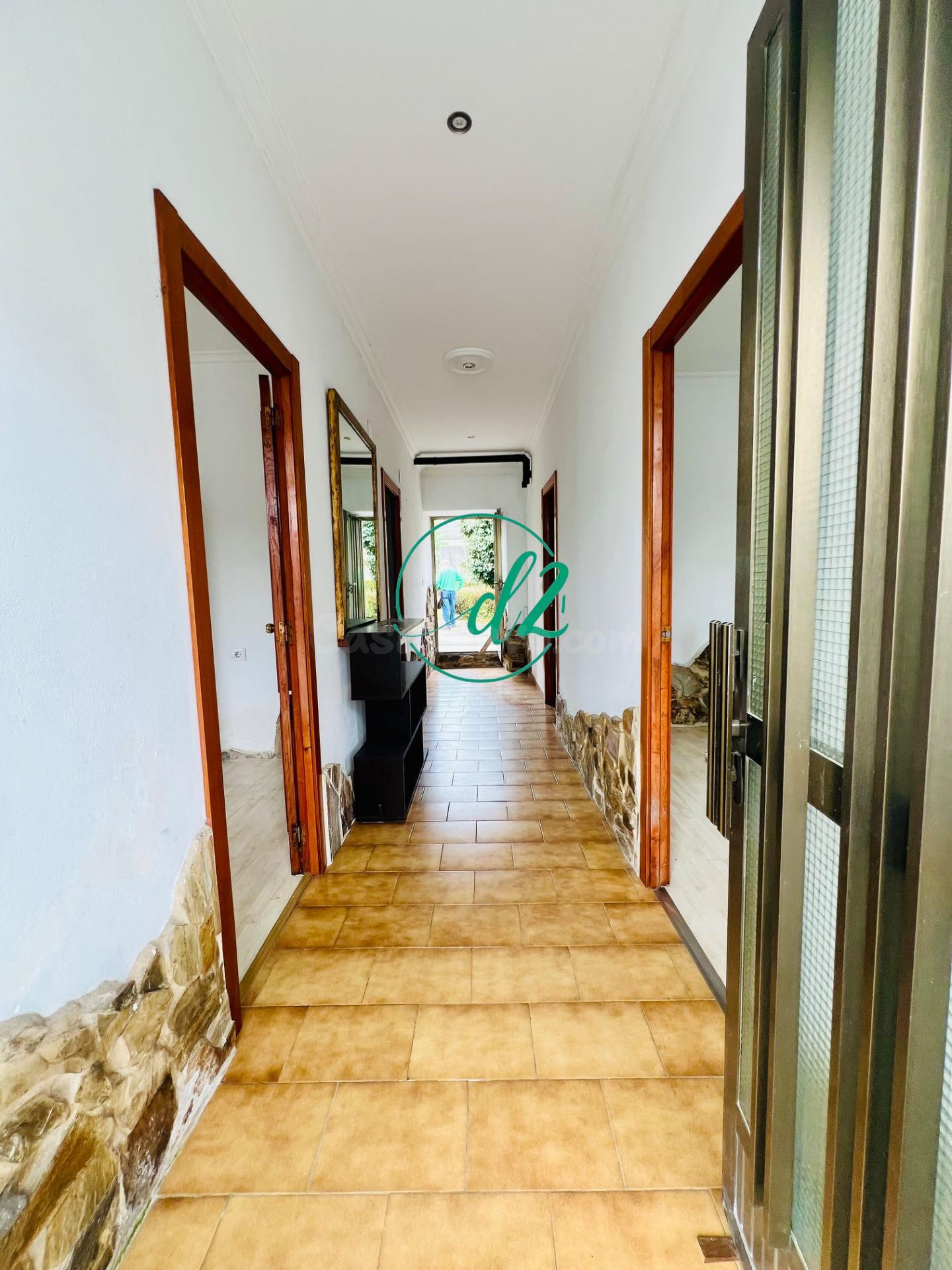 EXCLUSIVA CASA DE PIEDRA CON GRAN PARCELA Y POTENCIAL ÚNICO  - foto 3