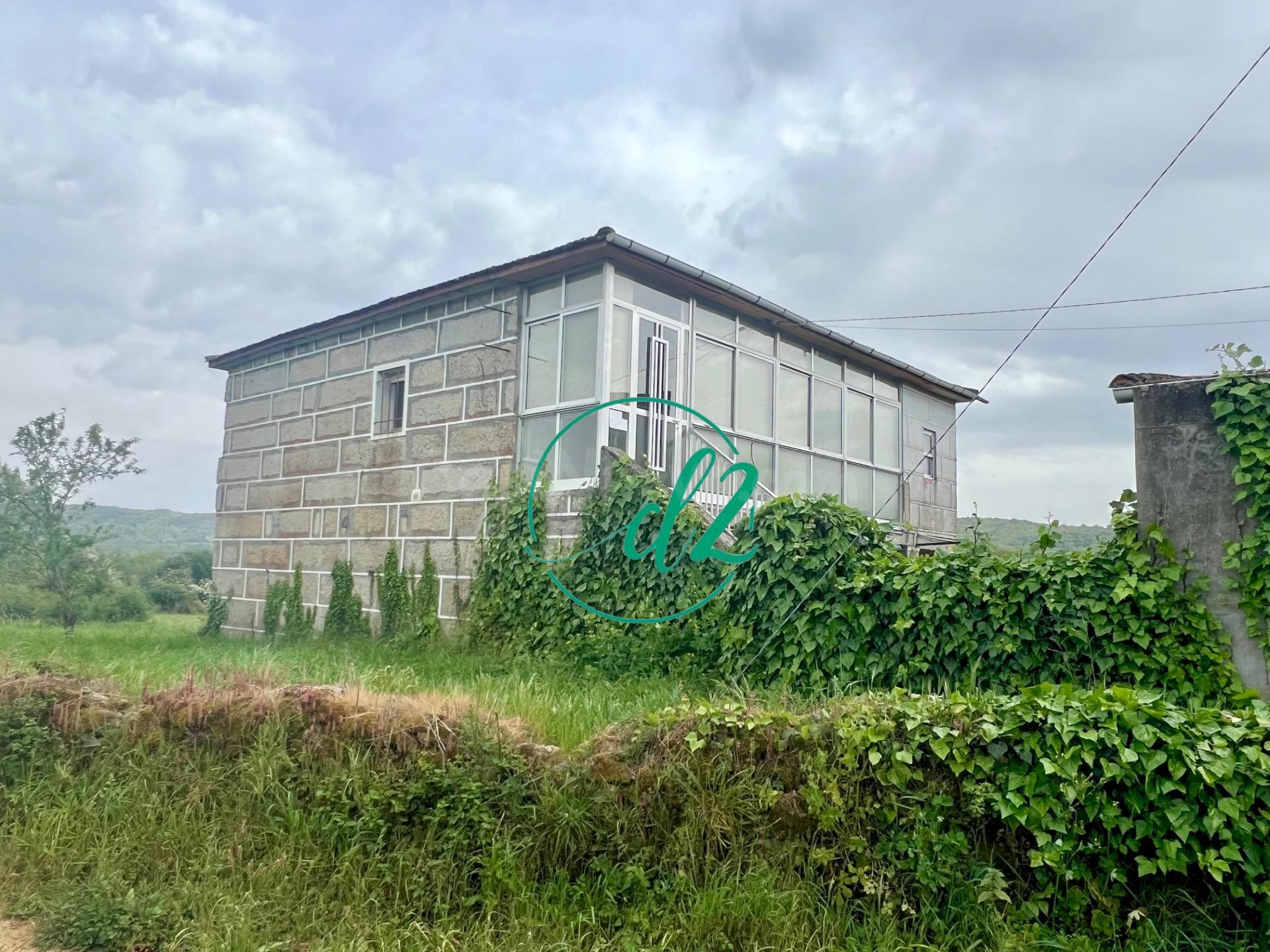 CONJUNTO EXCLUSIVO DE CASAS DE PIEDRA CON FINCA EN TABOADELA