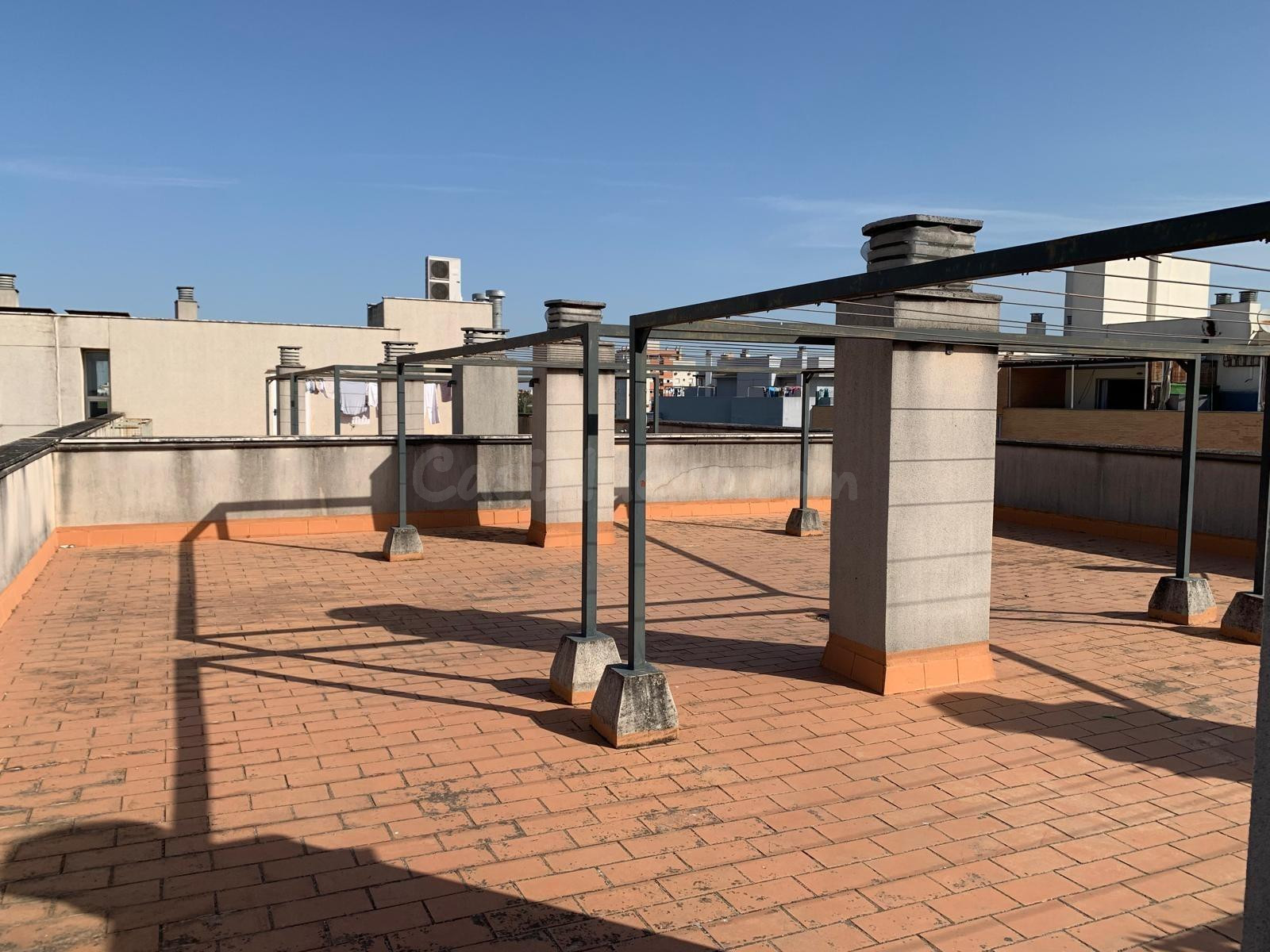 Piso en venta de cuatro dormitorios con plaza de garaje y tr - foto 5