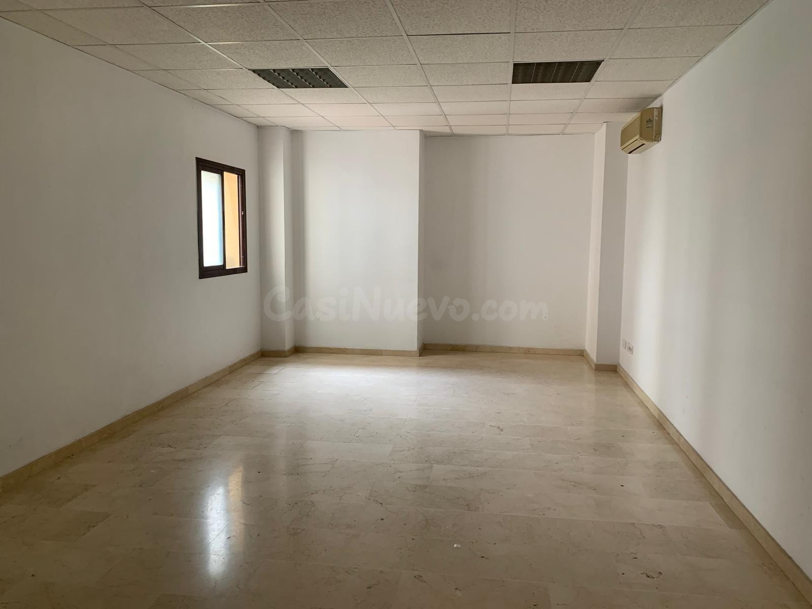 Venta de oficinas en Sevilla Este - foto 2