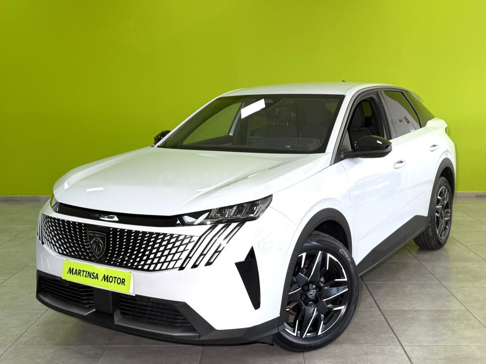 Peugeot 3008 Híbrido Automático en Benalmádena