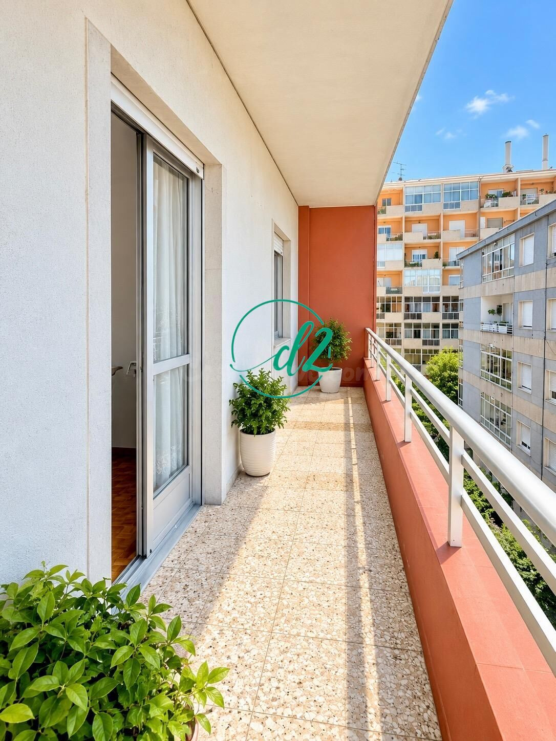SE ALQUILA AMPLIO Y LUMINOSO PISO CON 3 SOLEADOS BALCONES EN - foto 5