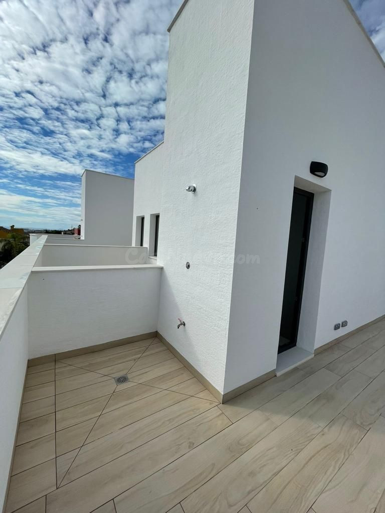 ALQUILER DEL CHALET EN TERRA MARINA, FINESTRAT - foto 5