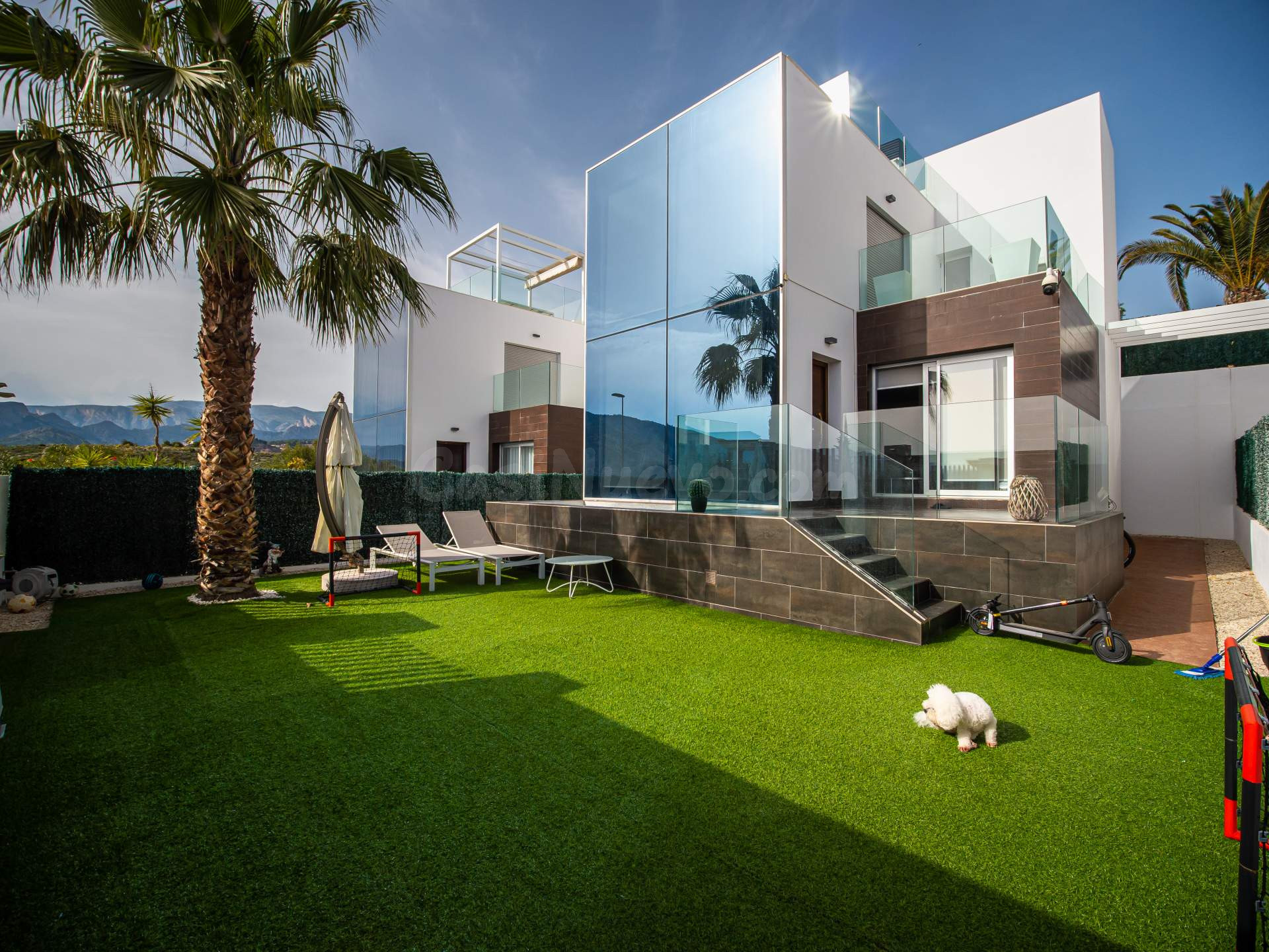 SE VENDE UNA CASA EN EL BALCÓN DE FINESTRAT - foto 3