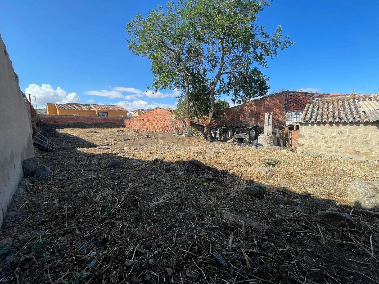 Solar urbano en Argés: 840 m2 para construir tu vivienda jun - foto 2