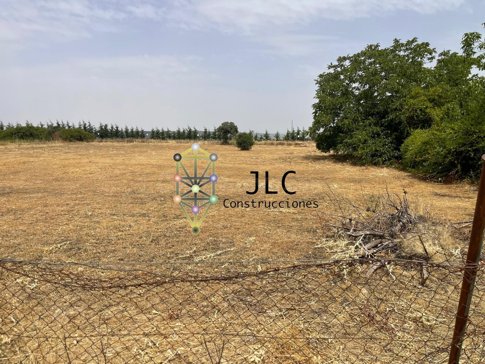 Parcela de 1.202 m2 en Valdelosllanos: construye la casa que - foto 3