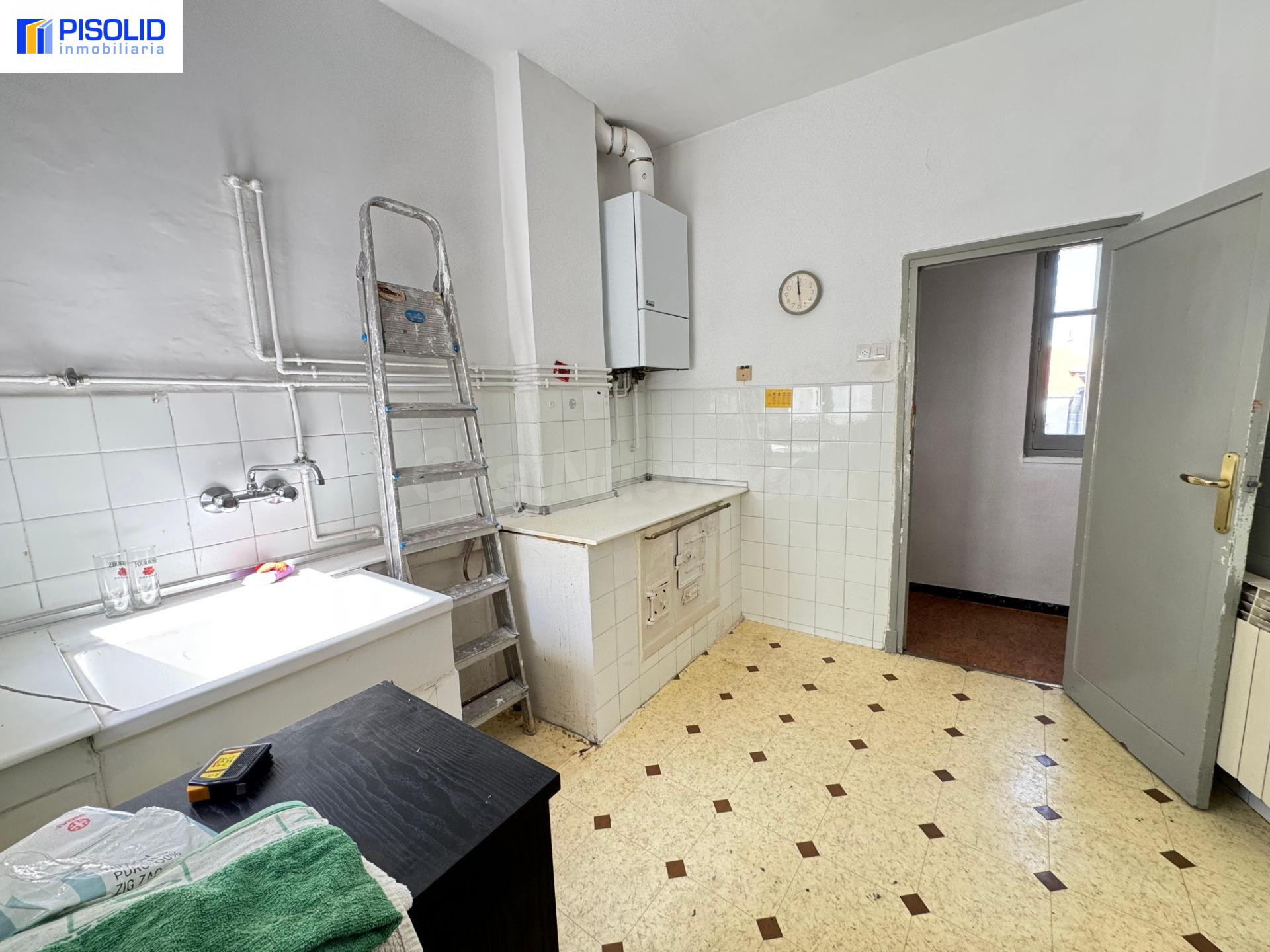 PISO EN VENTA EN LA CALLE GARCÍA LESMES - foto 5