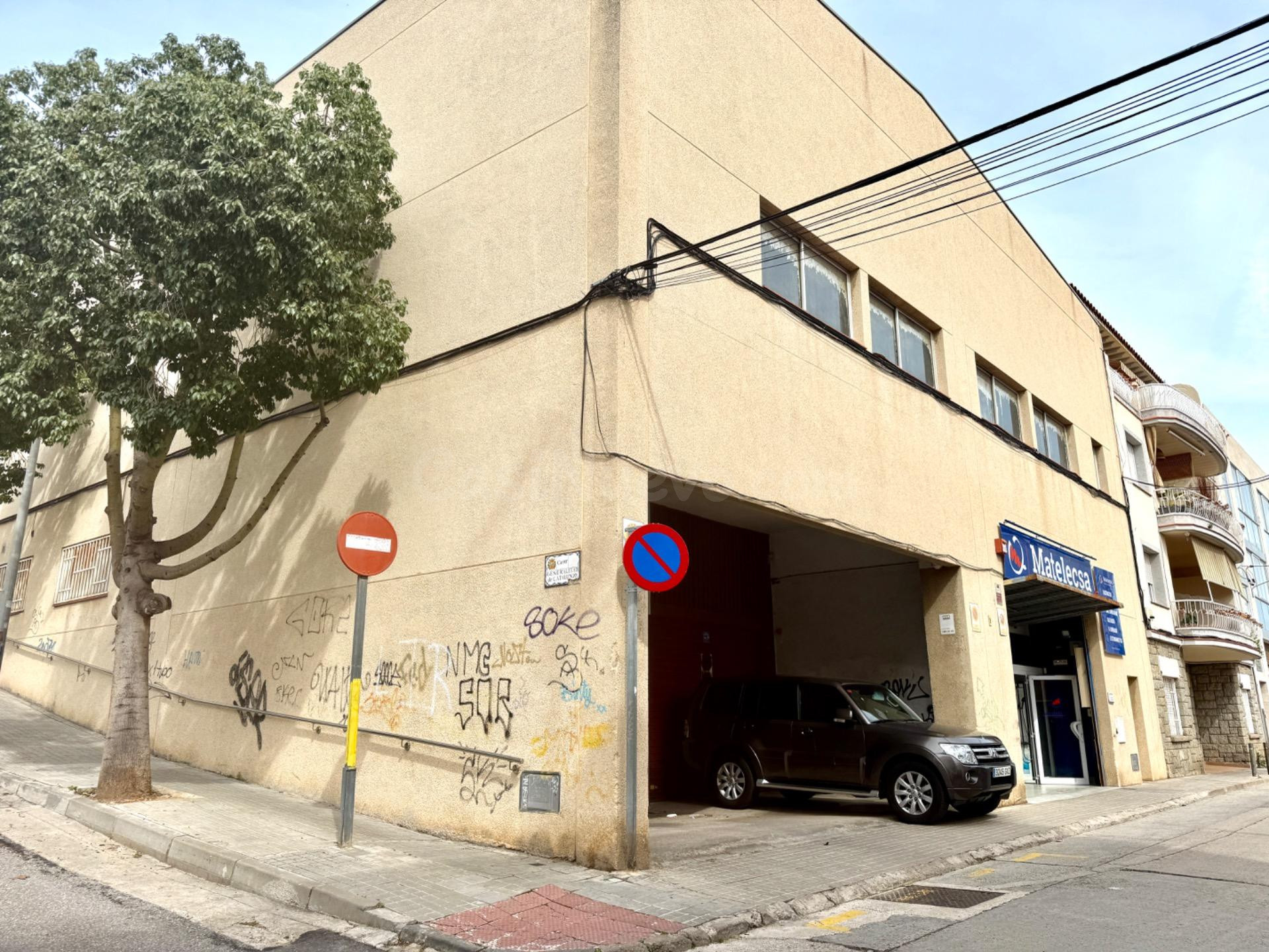 Nave industrial en rentabilidad en El Masnou – inversión sól
