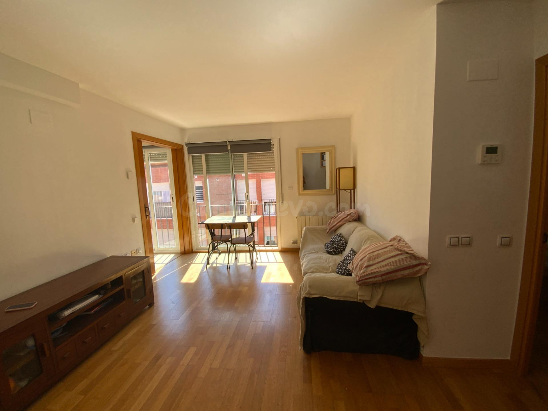 Dúplex de 2 dormitorios, 2 baños, balcón y terraza en El Mas