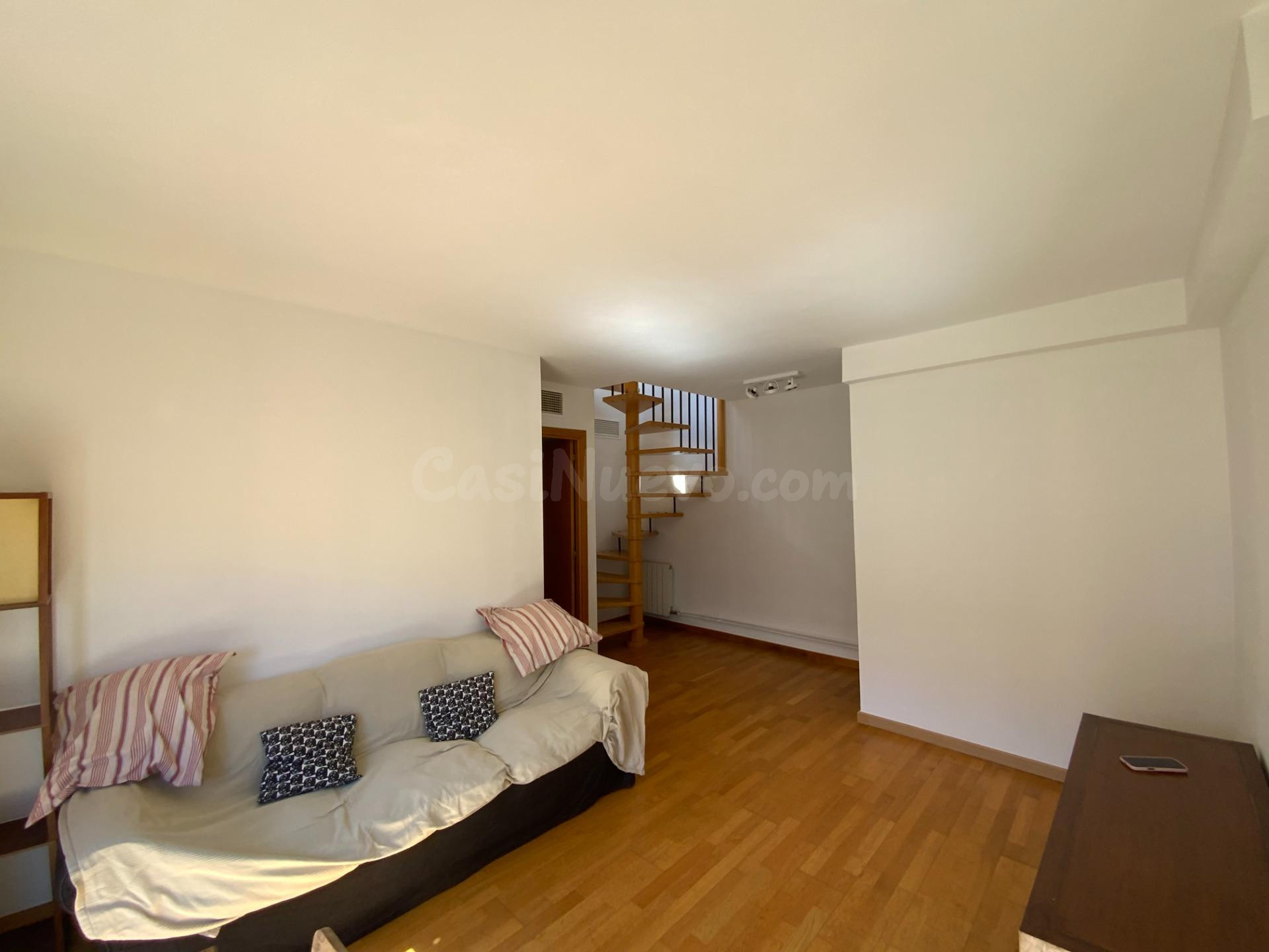 Dúplex de 2 dormitorios, 2 baños, balcón y terraza en El Mas - foto 3