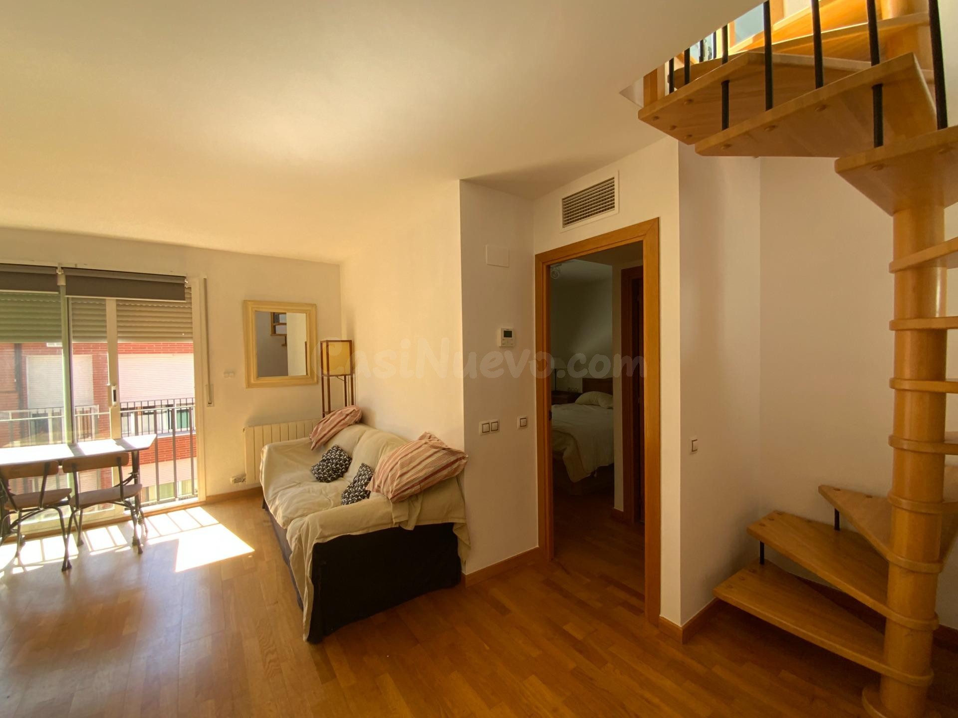 Dúplex de 2 dormitorios, 2 baños, balcón y terraza en El Mas - foto 4