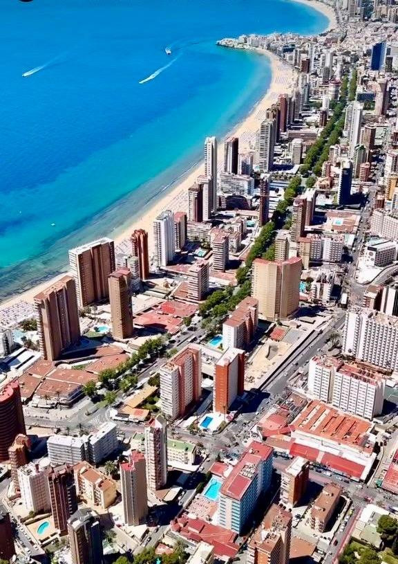 ALQUILER ANUAL EN BENIDORM LEVANTE - foto 5