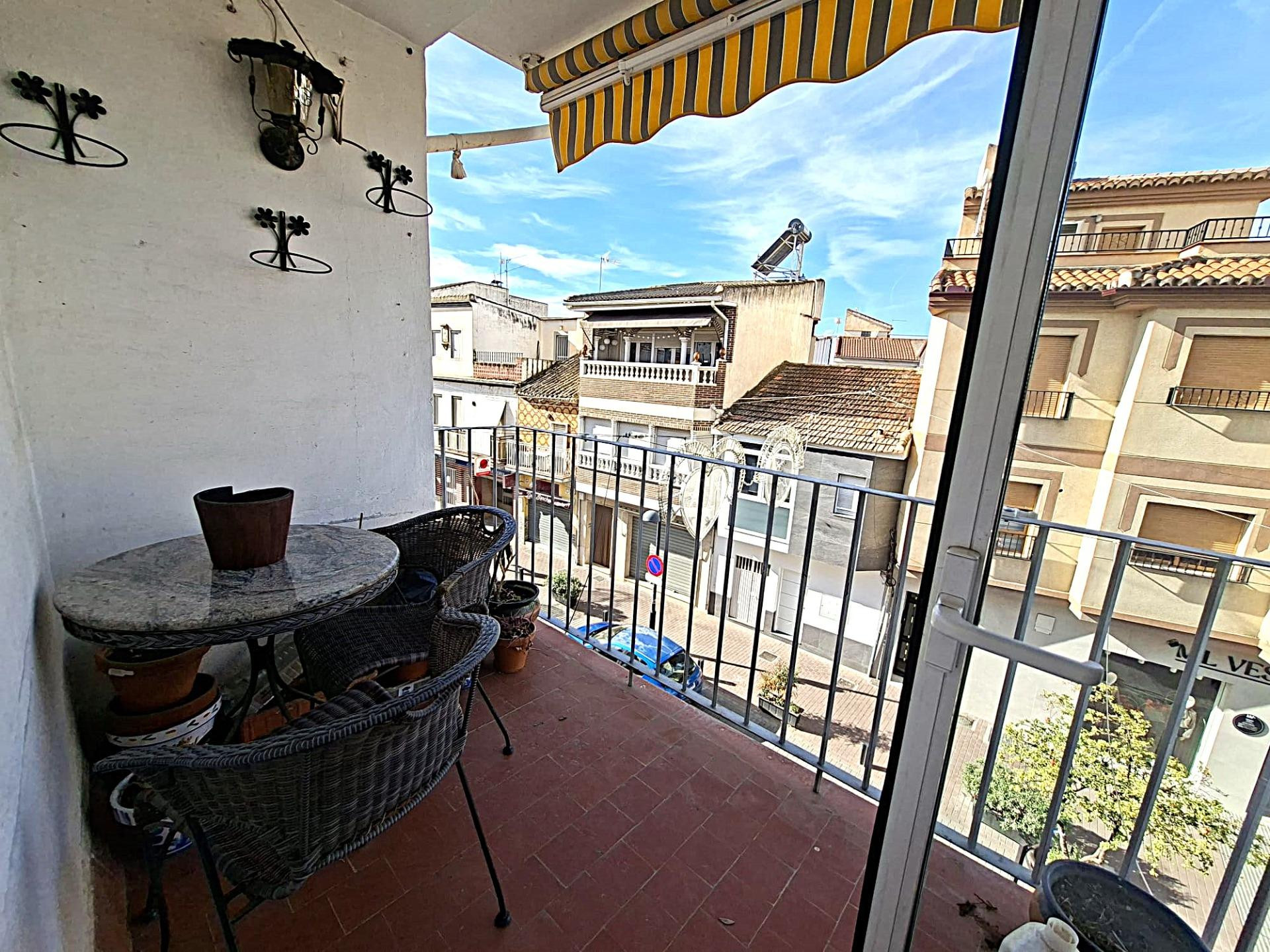 HERMOSO PISO EN EL CENTRO DE CULLAR VEGA! - foto 4