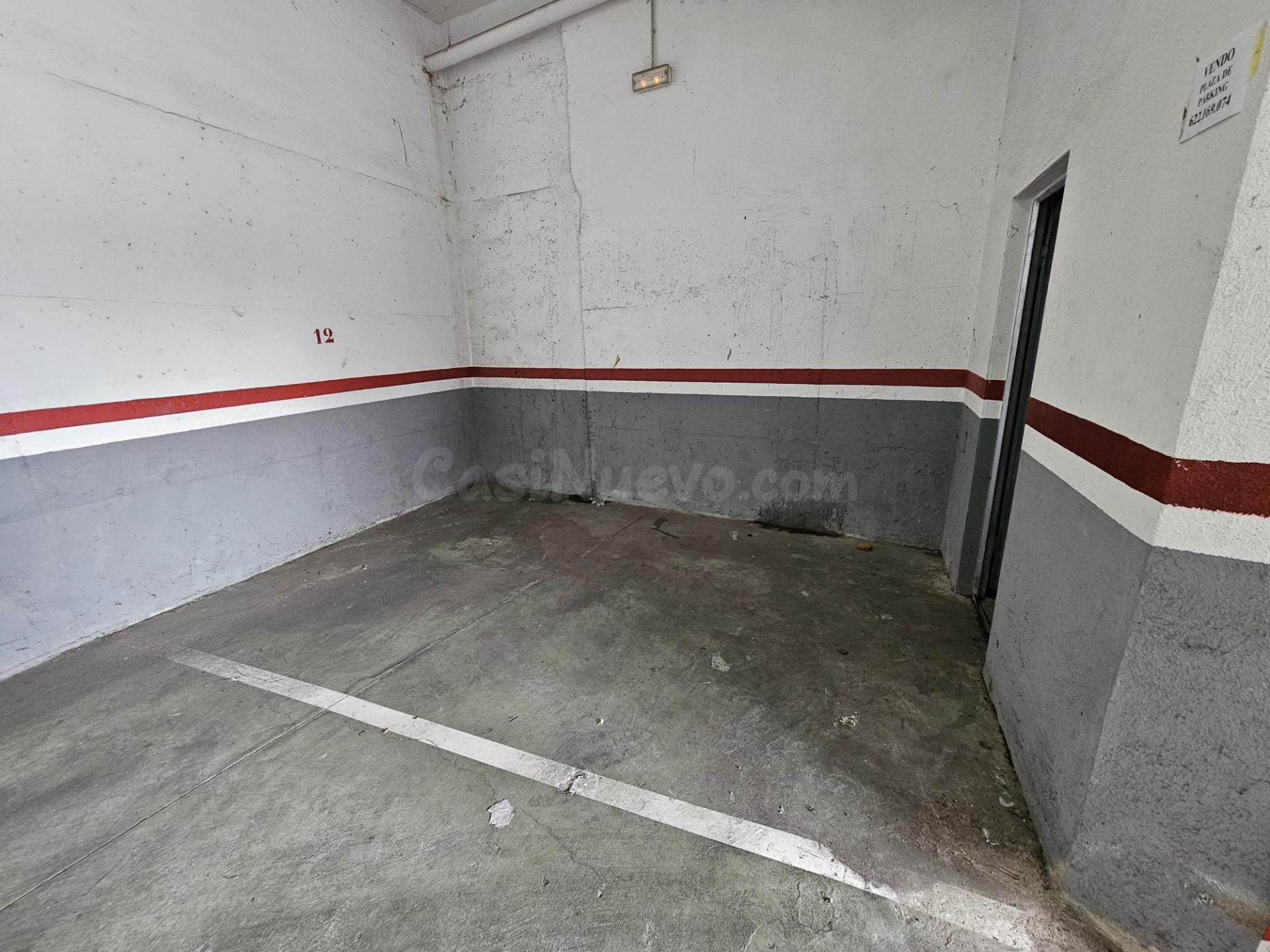 OPORTUNIDAD VENTA LOTE DE 7 PLAZAS DE PARKING Y 3 TRASTEROS  - foto 4