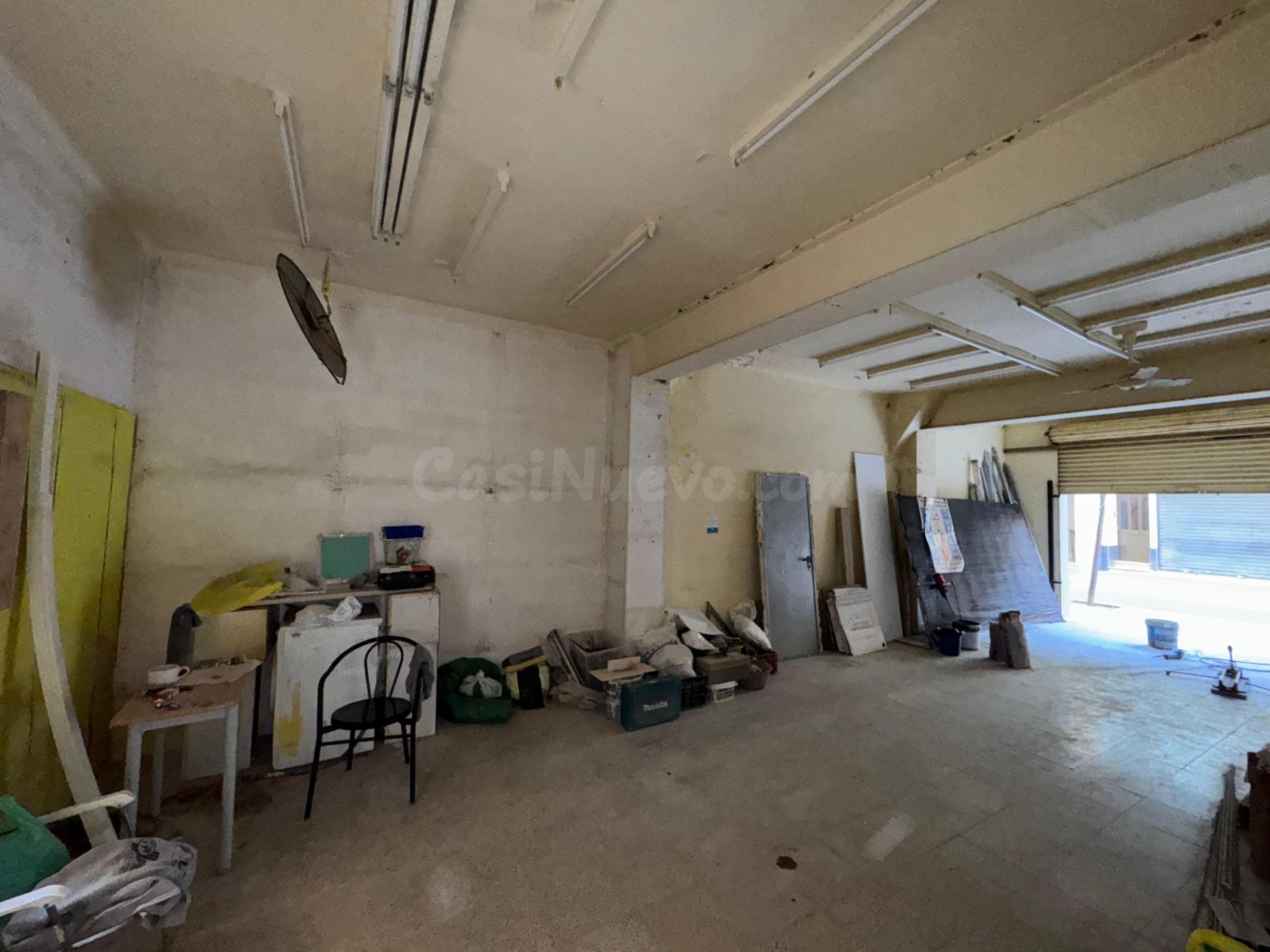 LOCAL COMERCIAL EN VENTA AL INICIO DE CALLE JOVARA CALELLA,  - foto 3