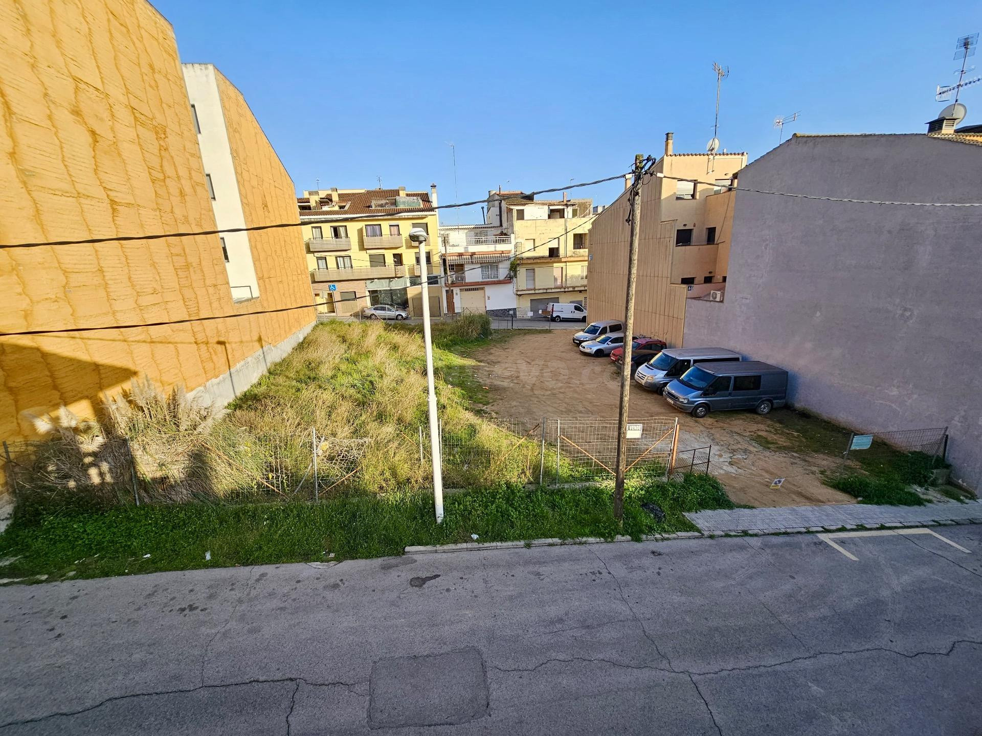 OPORTUNIDAD DE INVERSIÓN: TERRENO URBANO EDIFICABLE EN VENTA
