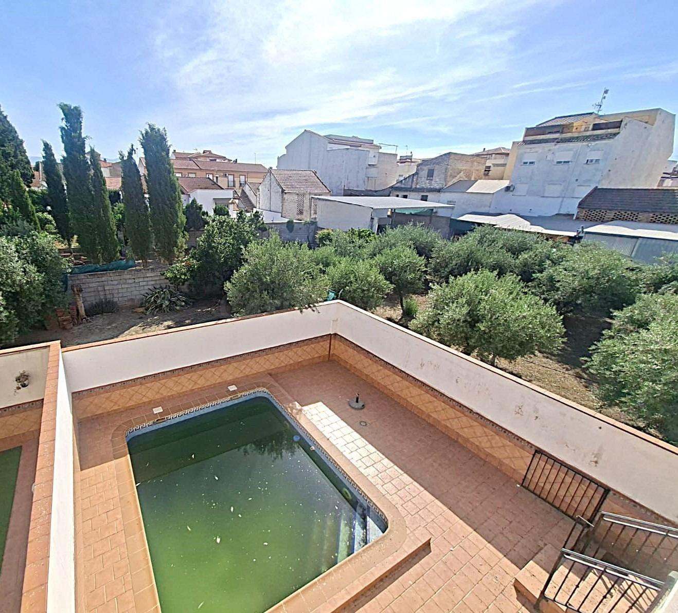 Magnífica Casa Pareada en Hijar con Piscina Privada y Amplio - foto 2