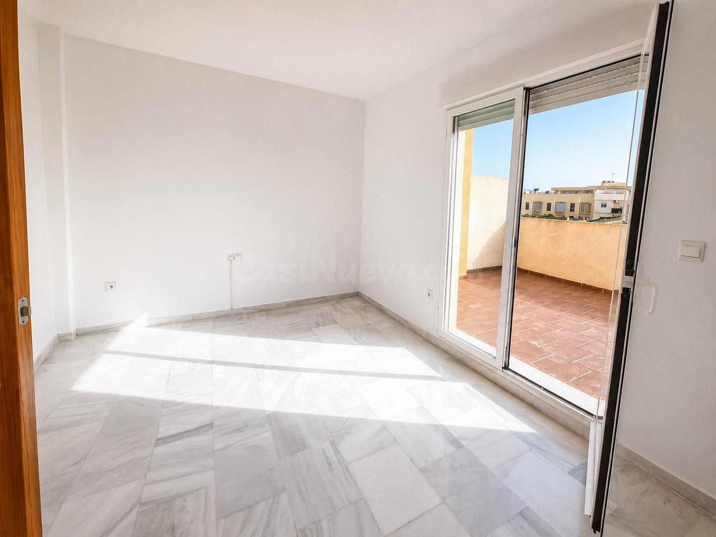 DUPLEX CON 2 TERRAZAS EN CULLAR VEGA, GARAJE TRASTERO Y ASCE - foto 5
